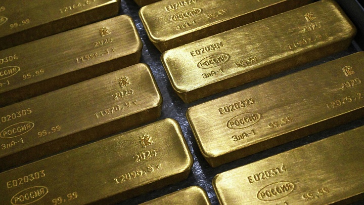 Взлет цен на золото принес России 142 миллиарда долларов за два года